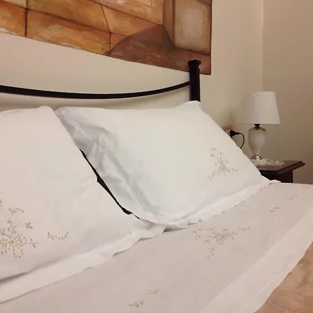 Dormire Nel Borgo فندق مبيت وإفطار *